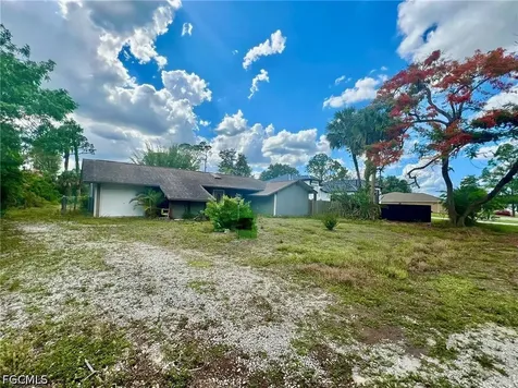 213 Lincoln Avenue Lehigh Acres FL 33936