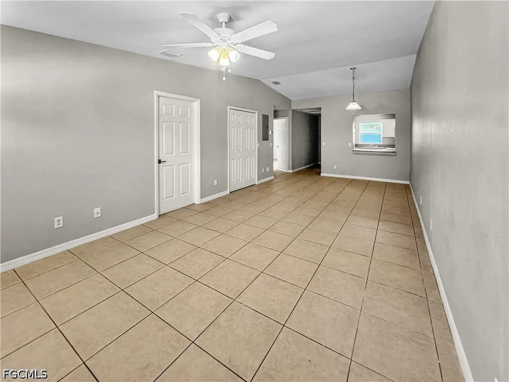 1321 SE 8th Avenue Cape Coral FL 33990
