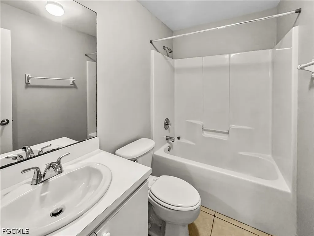 1321 SE 8th Avenue Cape Coral FL 33990