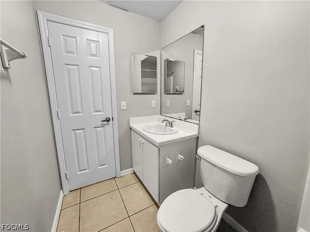 1321 SE 8th Avenue Cape Coral FL 33990