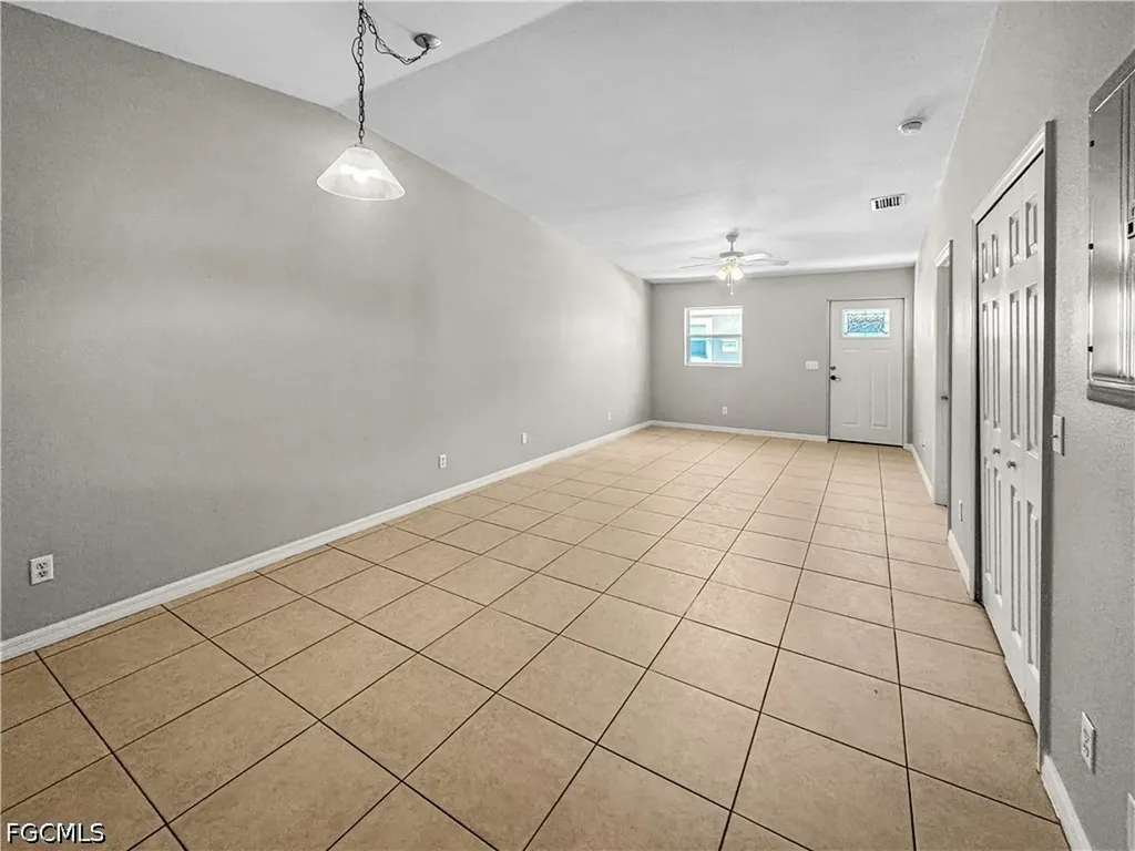 1321 SE 8th Avenue Cape Coral FL 33990