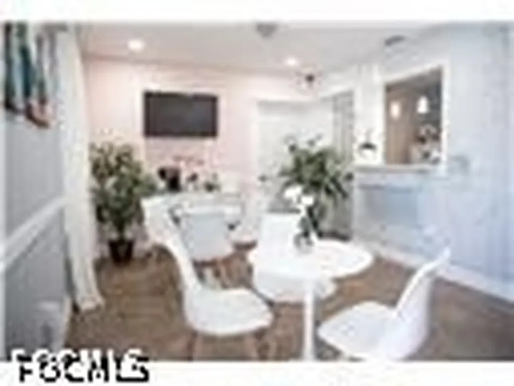 2826 Santa Barbara Boulevard Cape Coral FL 33914
