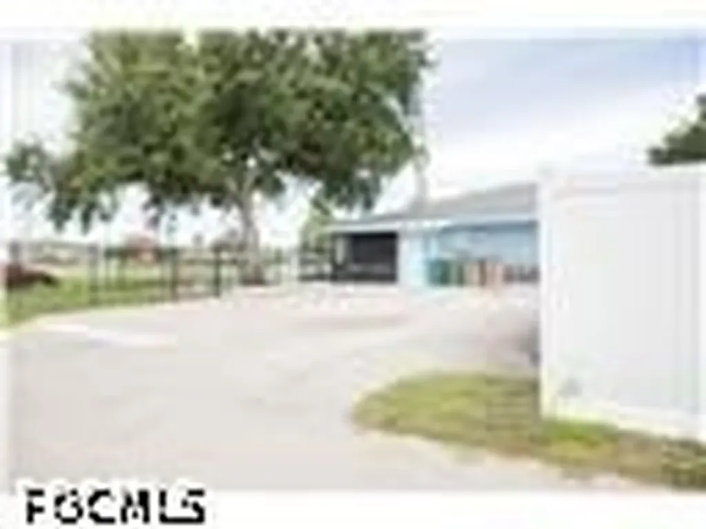 2826 Santa Barbara Boulevard Cape Coral FL 33914