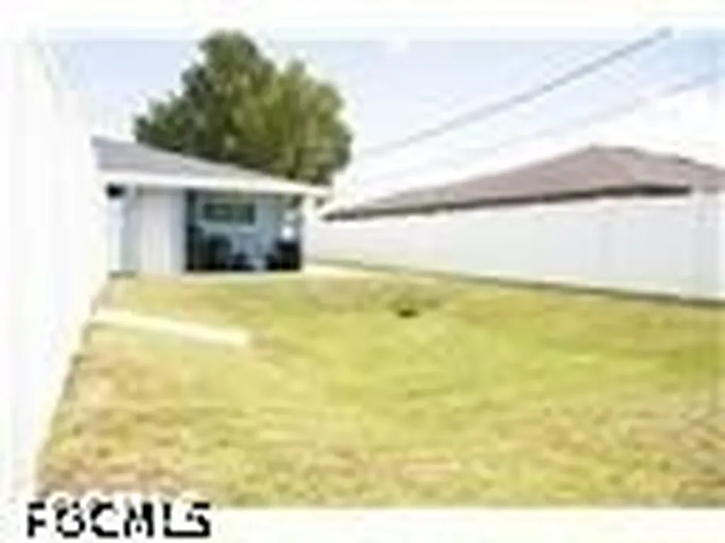 2826 Santa Barbara Boulevard Cape Coral FL 33914