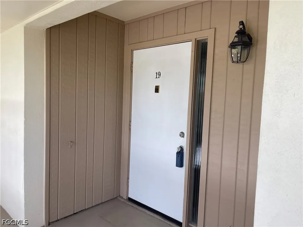 2079 Barkeley Lane Fort Myers FL 33907