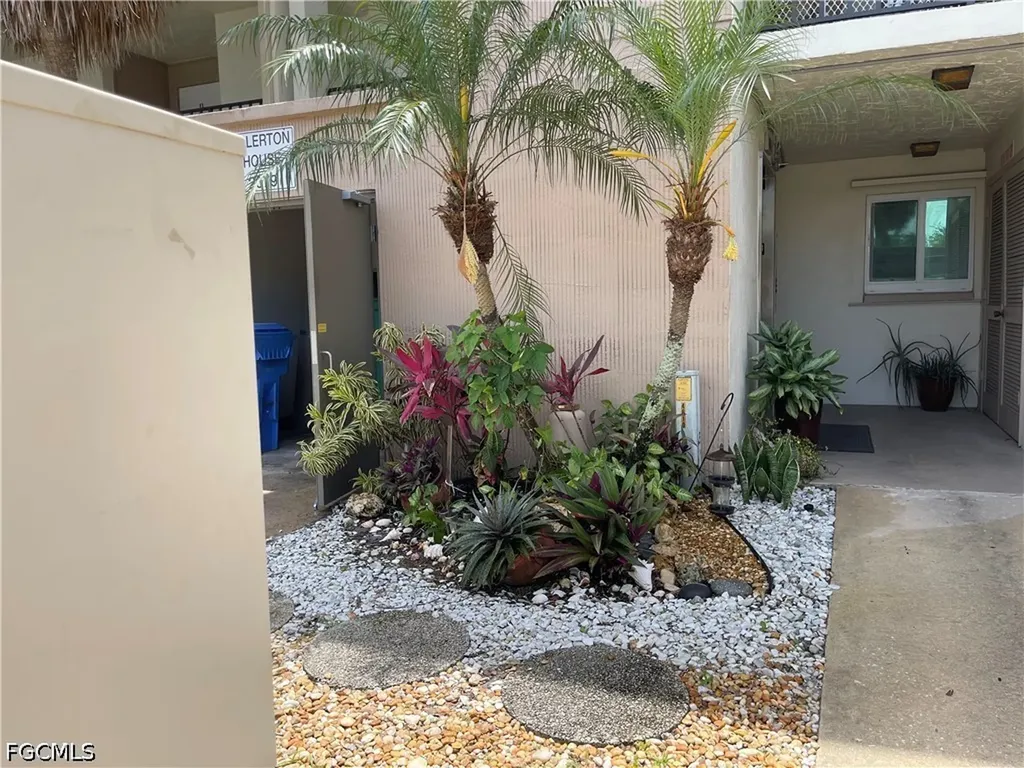2079 Barkeley Lane Fort Myers FL 33907