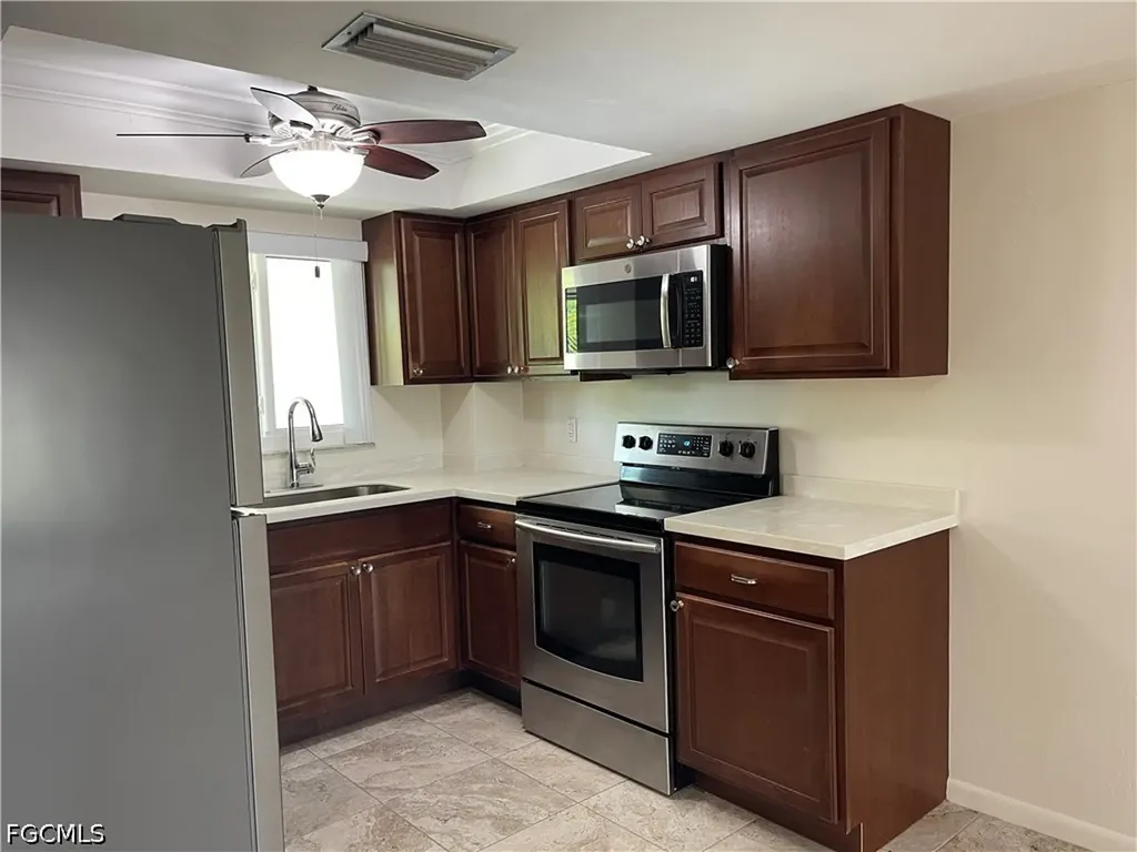 2079 Barkeley Lane Fort Myers FL 33907