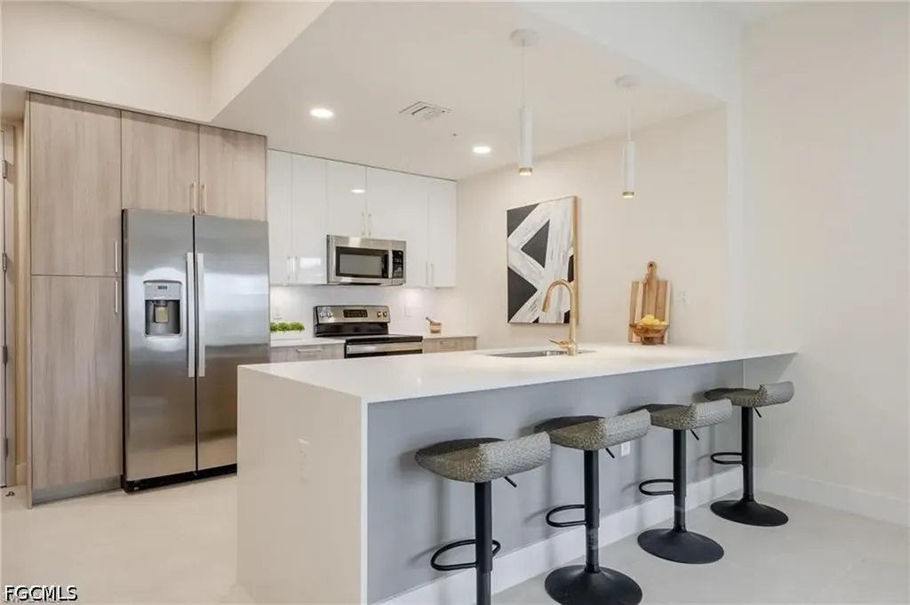 Bonita Springs FL, 26600 Rosewood Pointe Drive, Unit B-105