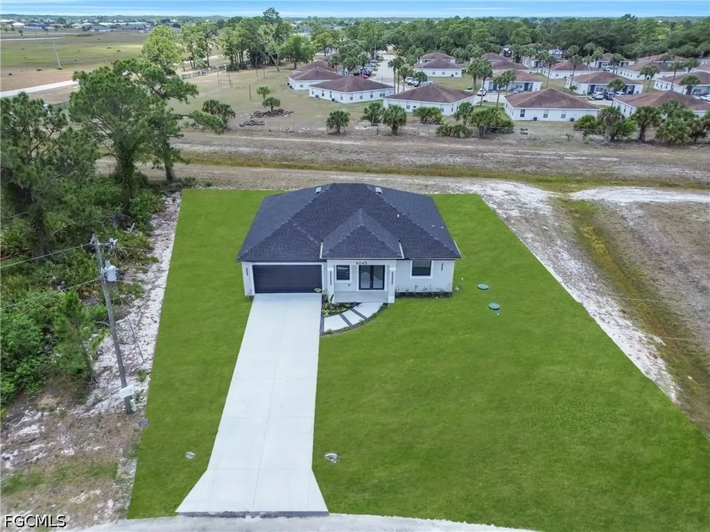 6045 Kumquat Circle Labelle FL 33935