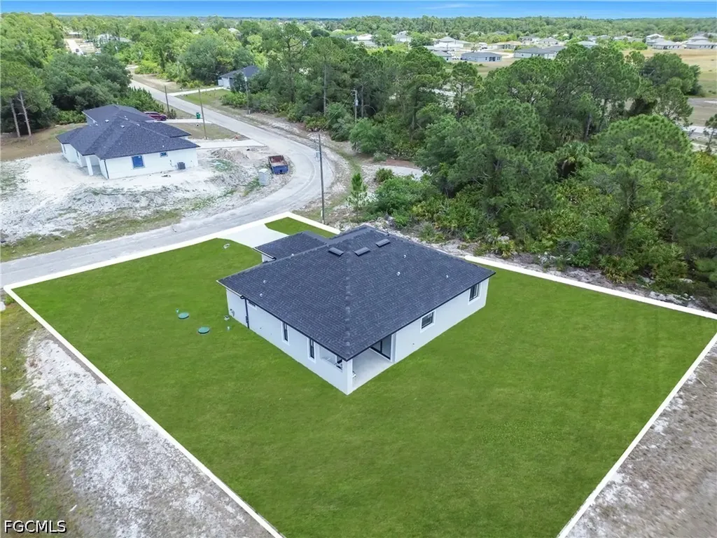 6045 Kumquat Circle Labelle FL 33935