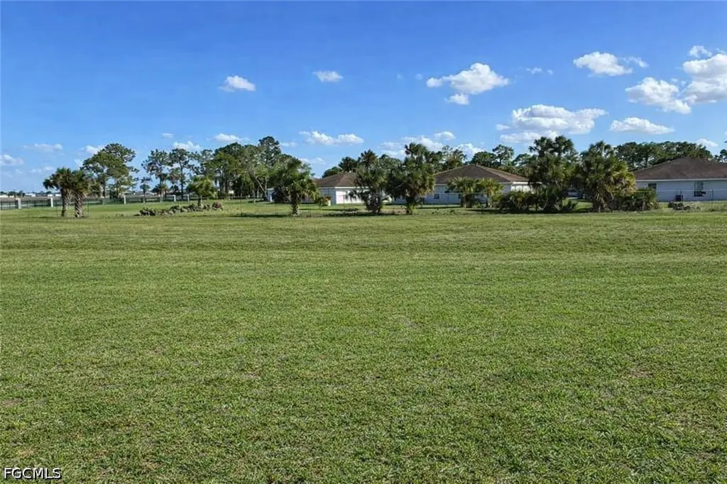 6045 Kumquat Circle Labelle FL 33935