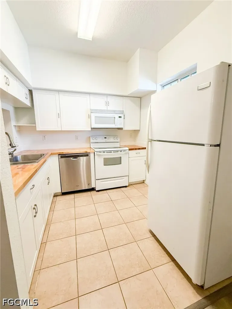 8416 Bernwood Cove Loop Fort Myers FL 33966