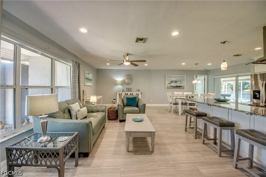 4532 SW 1st Place Cape Coral FL 33914
