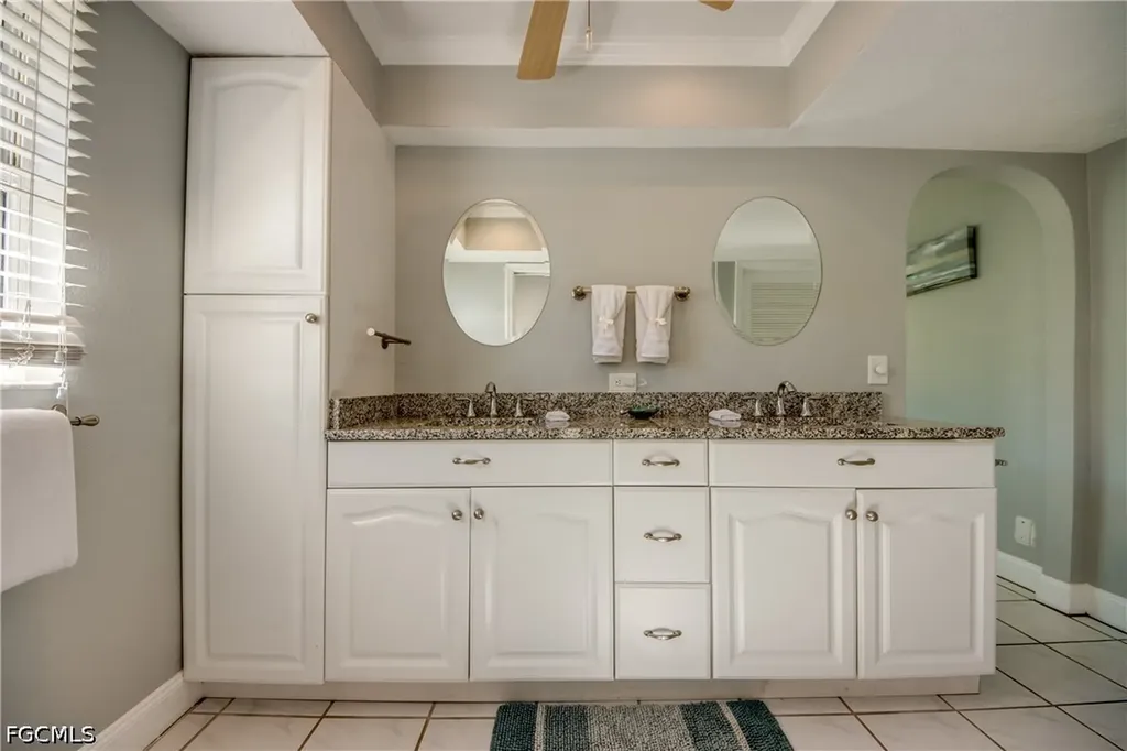 4532 SW 1st Place Cape Coral FL 33914