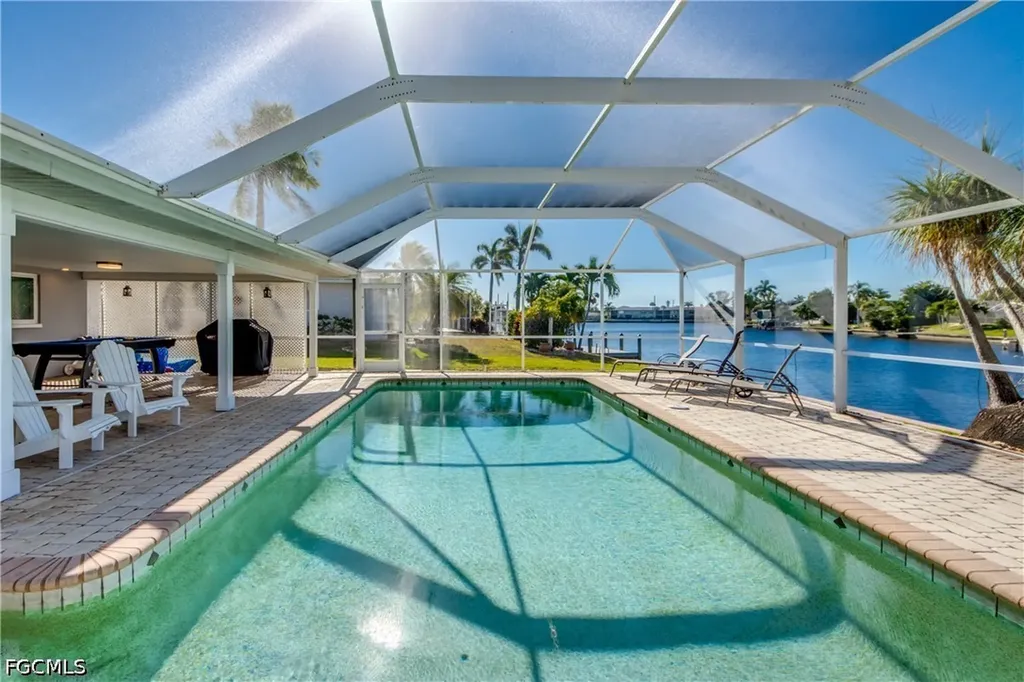 4532 SW 1st Place Cape Coral FL 33914