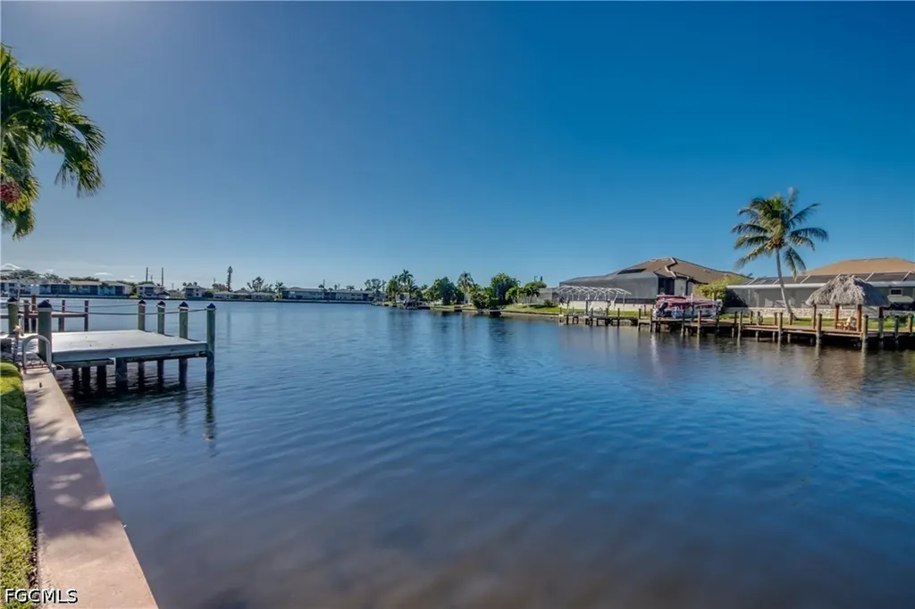 4532 SW 1st Place Cape Coral FL 33914