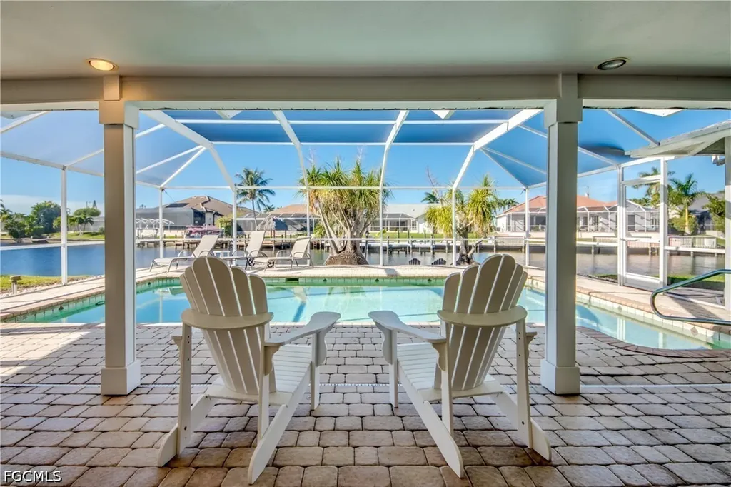 4532 SW 1st Place Cape Coral FL 33914