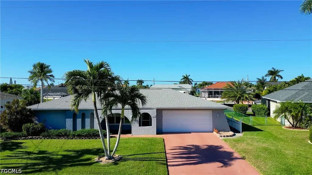 4532 SW 1st Place Cape Coral FL 33914