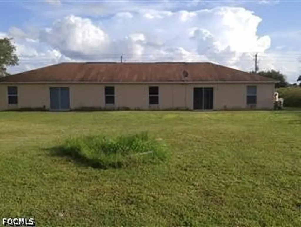 15421 Cemetery Road Fort Myers FL 33905