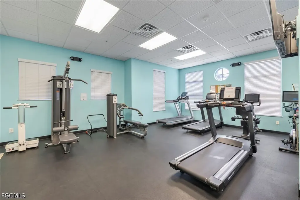 2745 1st Street Fort Myers FL 33916
