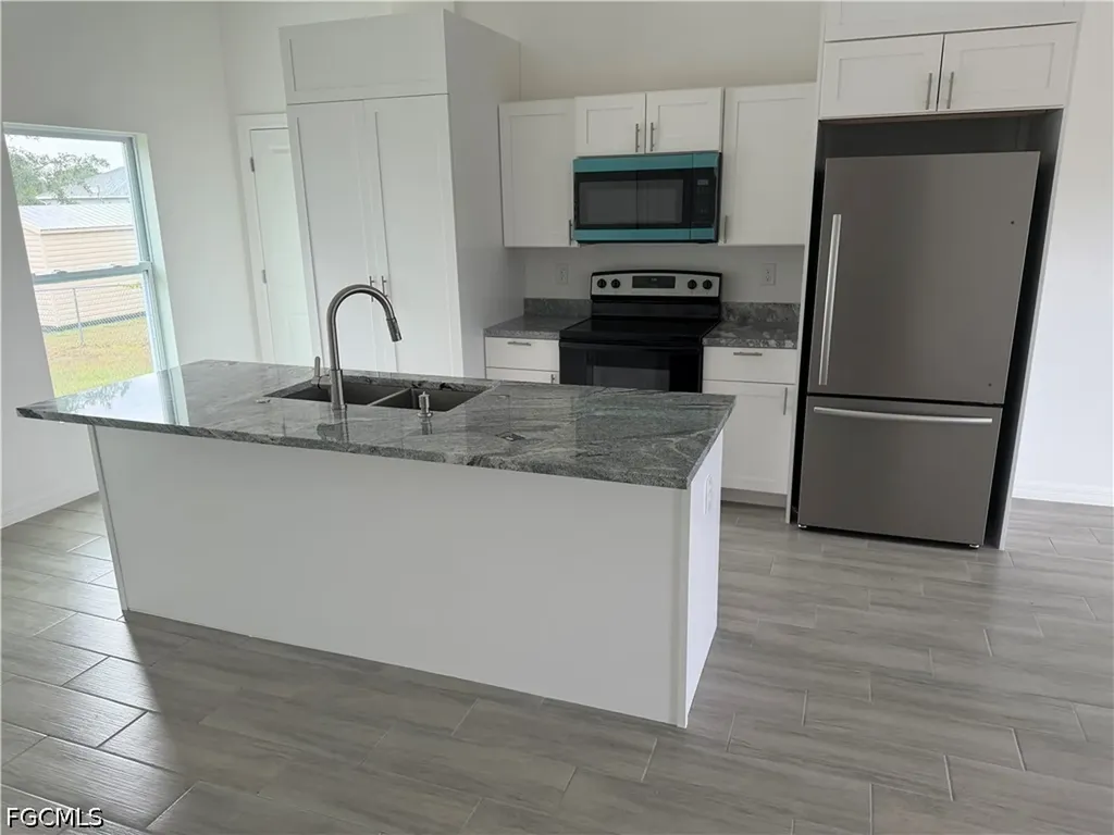 2620 57th Street W Lehigh Acres FL 33971