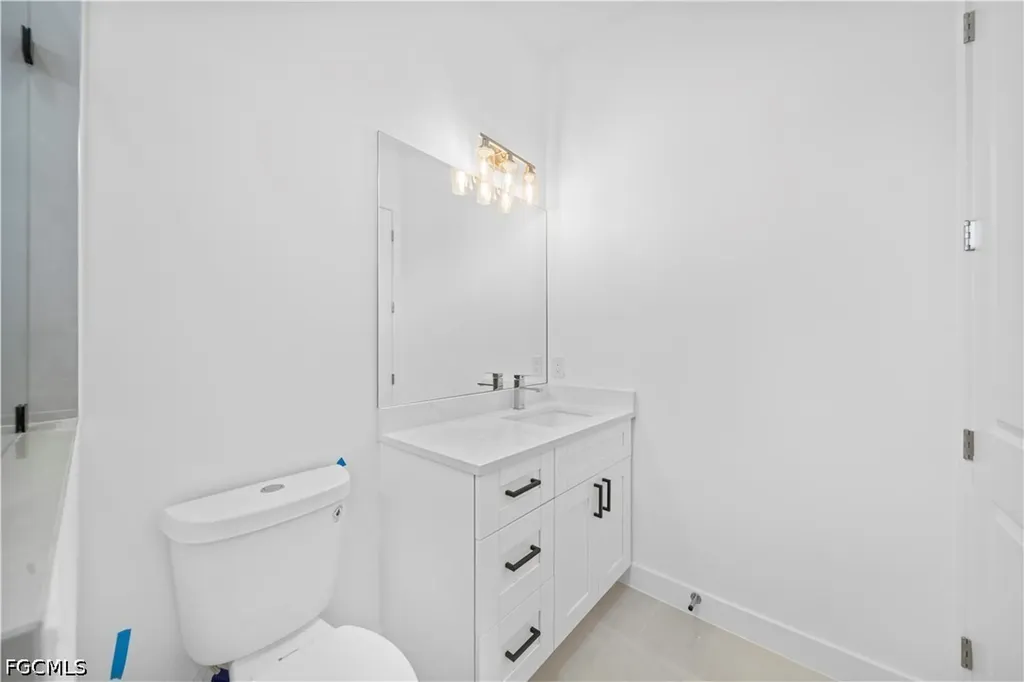 403/405 Bell Boulevard S Lehigh Acres FL 33974