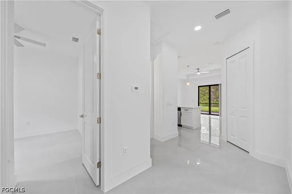 403/405 Bell Boulevard S Lehigh Acres FL 33974