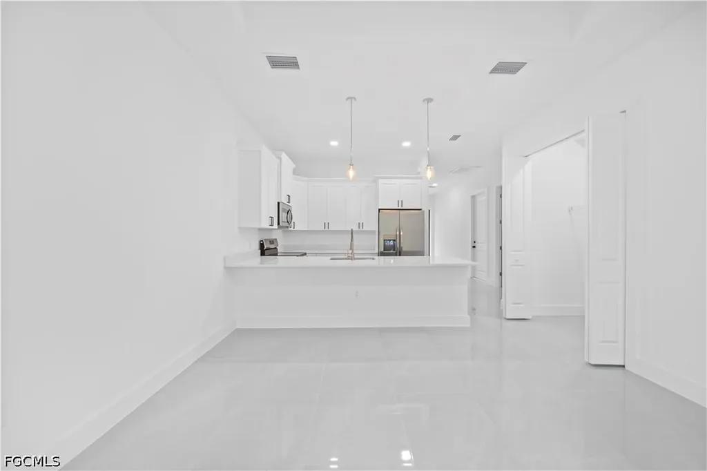 403/405 Bell Boulevard S Lehigh Acres FL 33974