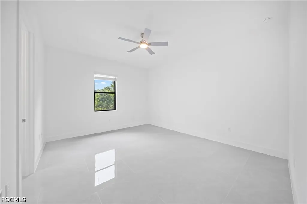 403/405 Bell Boulevard S Lehigh Acres FL 33974
