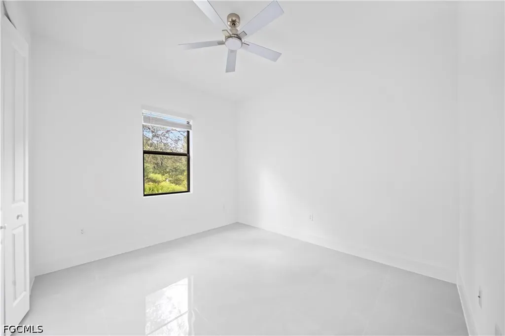 403/405 Bell Boulevard S Lehigh Acres FL 33974