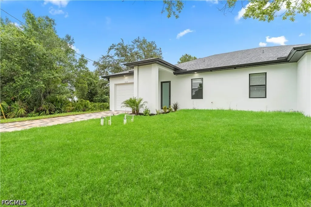 403/405 Bell Boulevard S Lehigh Acres FL 33974