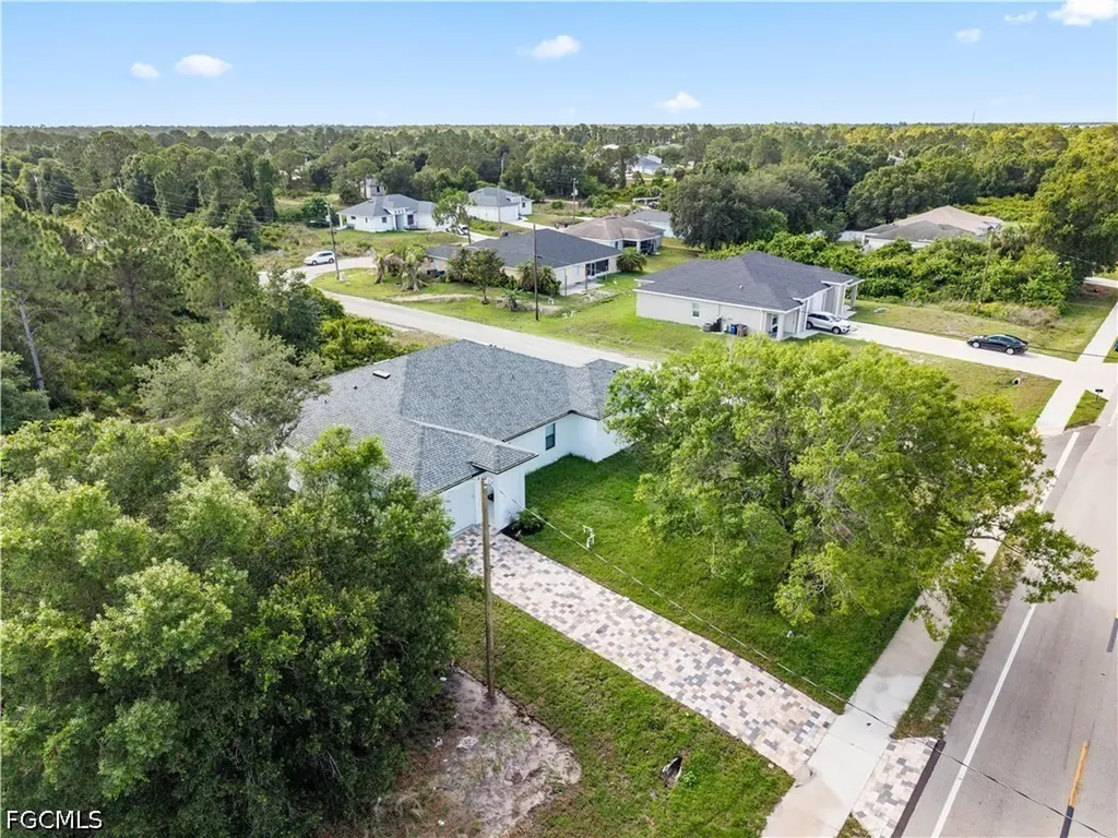 403/405 Bell Boulevard S Lehigh Acres FL 33974