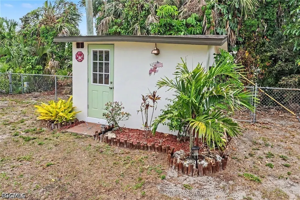 6665 E Tropicana Drive Fort Myers FL 33919
