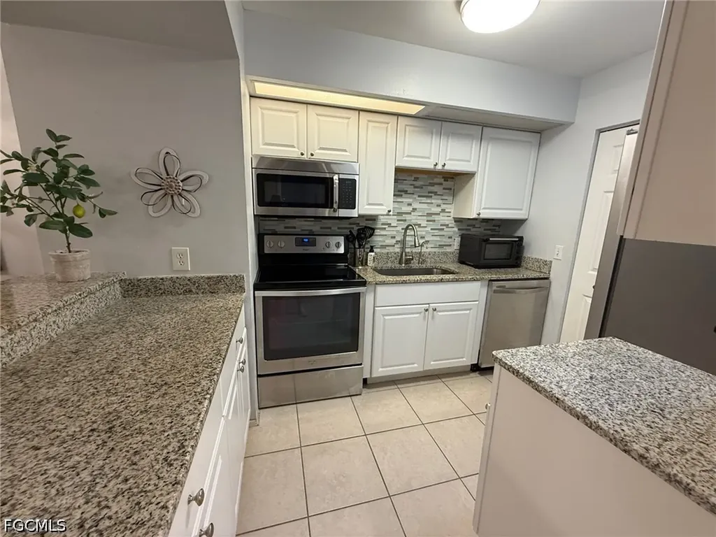 14900 Summerlin Woods Drive Fort Myers FL 33919
