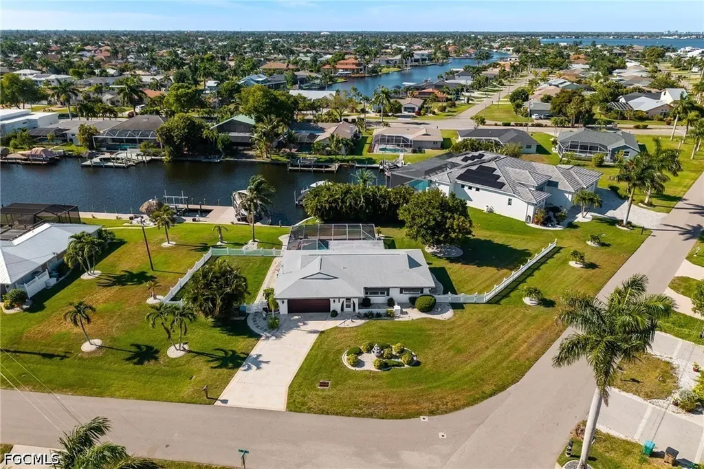 Cape Coral FL, 2025 SE 39th Street