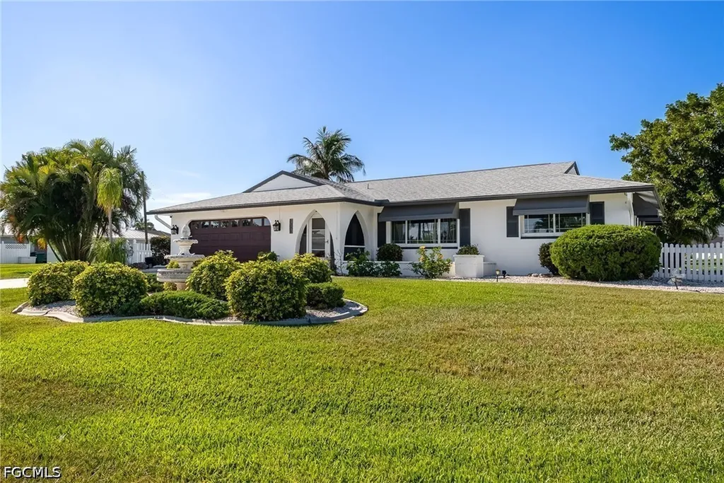 2025 SE 39th Street Cape Coral FL 33904