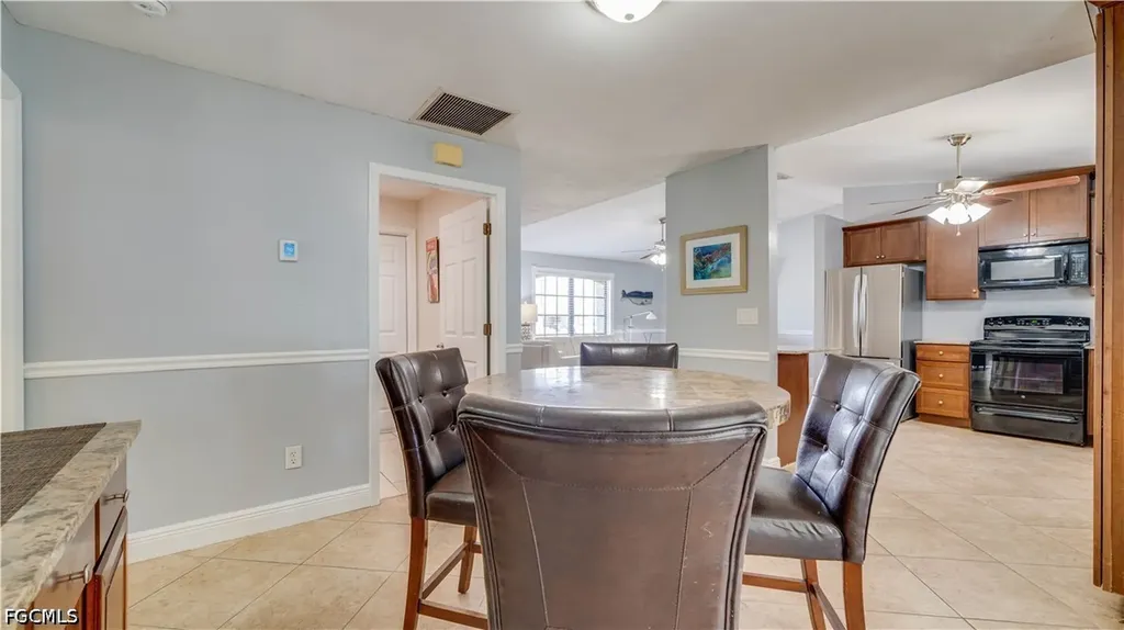 914 SE 28th Terrace Cape Coral FL 33904