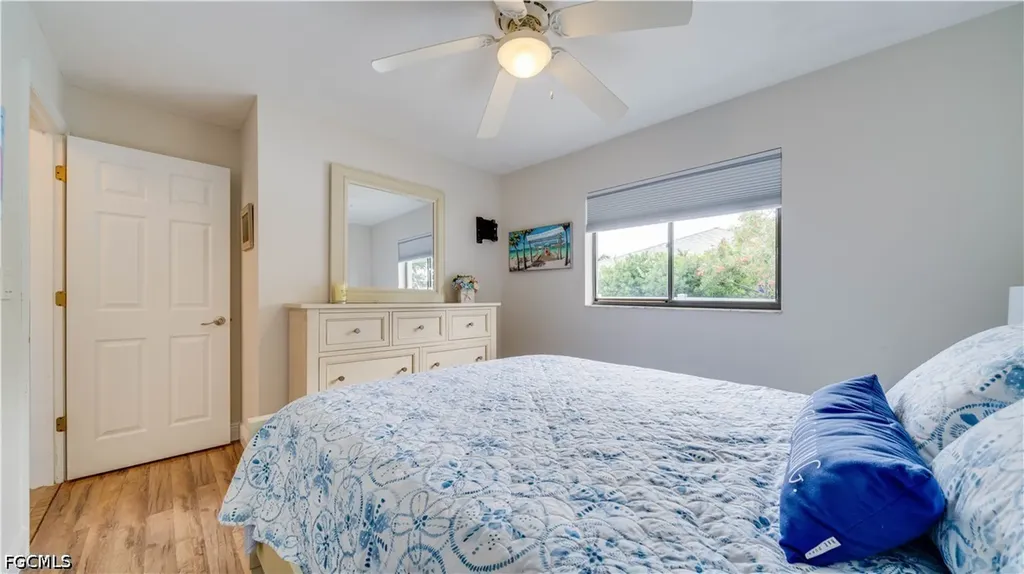 914 SE 28th Terrace Cape Coral FL 33904