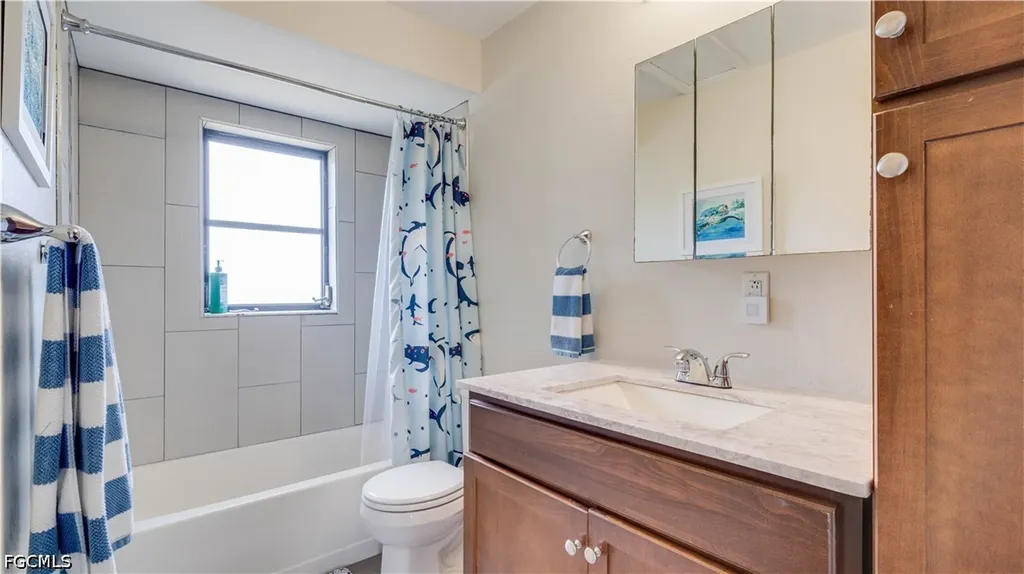 914 SE 28th Terrace Cape Coral FL 33904