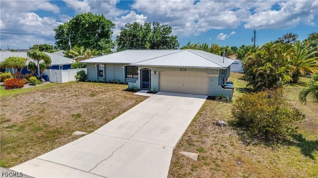 914 SE 28th Terrace Cape Coral FL 33904