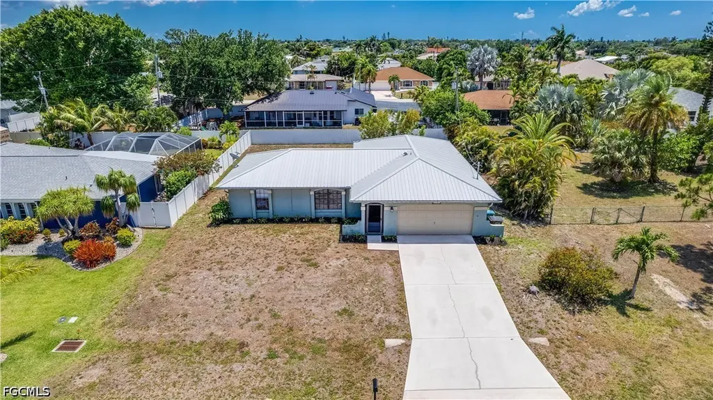 914 SE 28th Terrace Cape Coral FL 33904