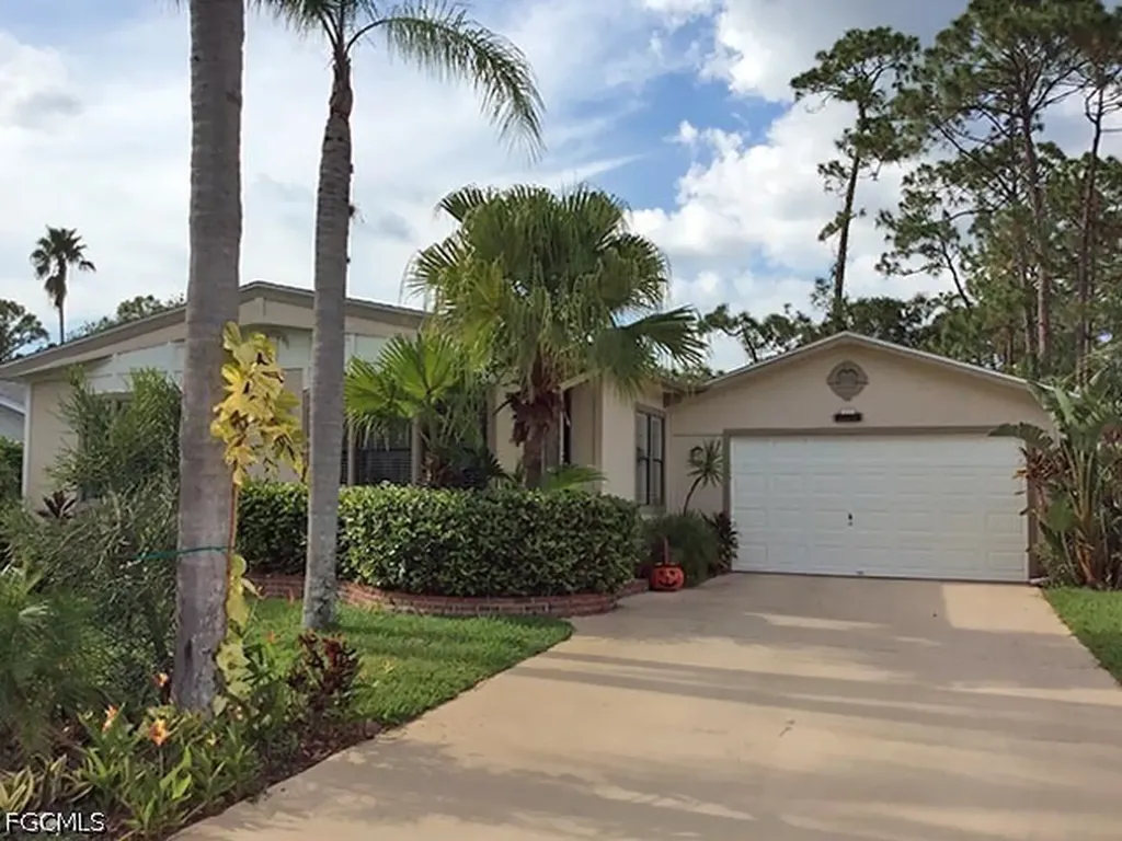 4036 Avenida Del Tura North Fort Myers FL 33903
