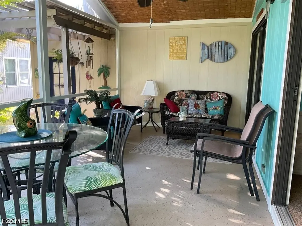 4036 Avenida Del Tura North Fort Myers FL 33903