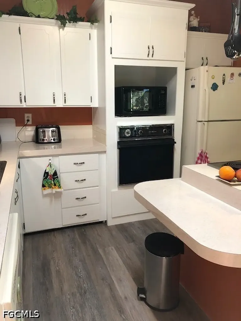 4036 Avenida Del Tura North Fort Myers FL 33903