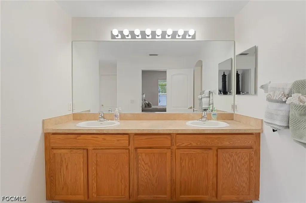 1709 NW 15th Terrace Cape Coral FL 33993