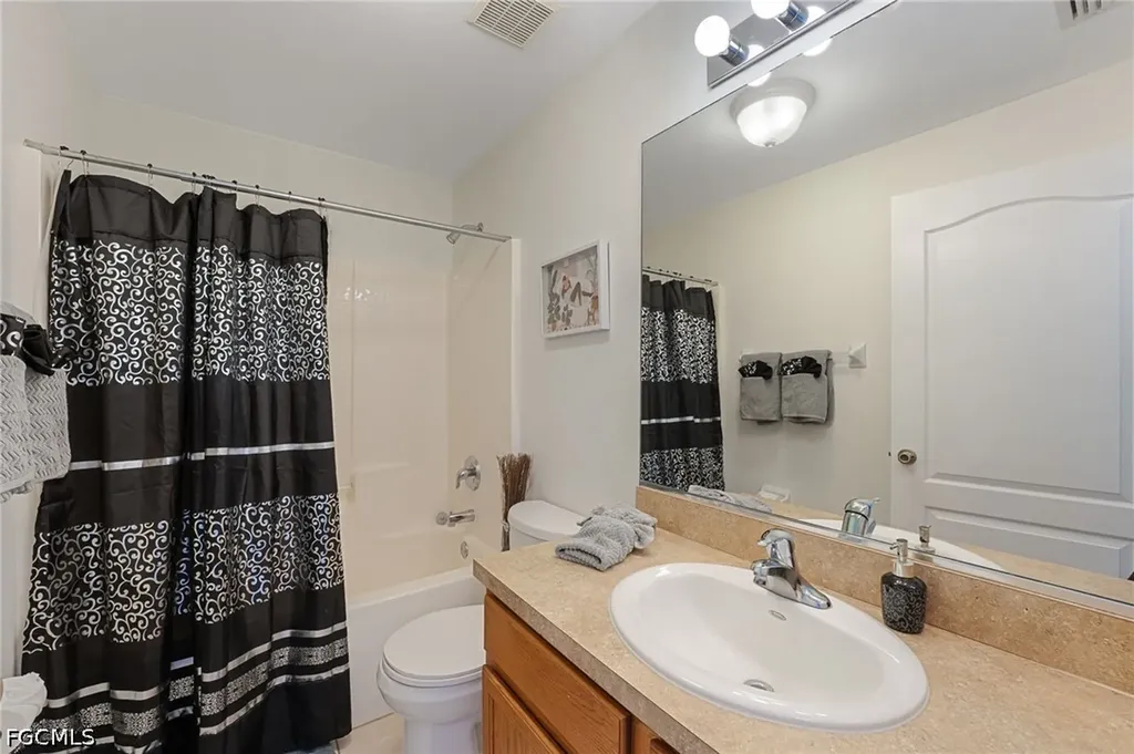 1709 NW 15th Terrace Cape Coral FL 33993