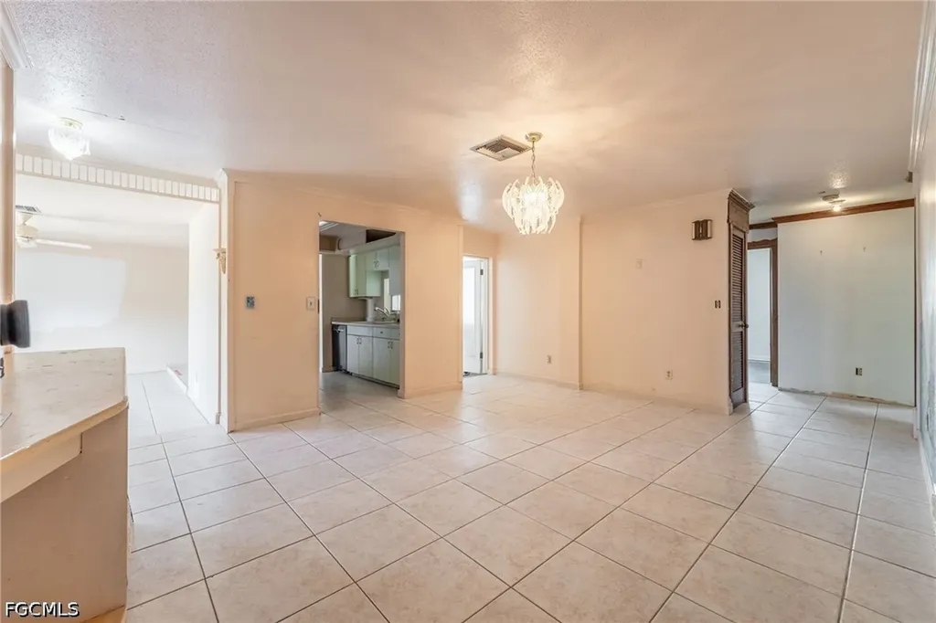 12401 Davis Boulevard Fort Myers FL 33905