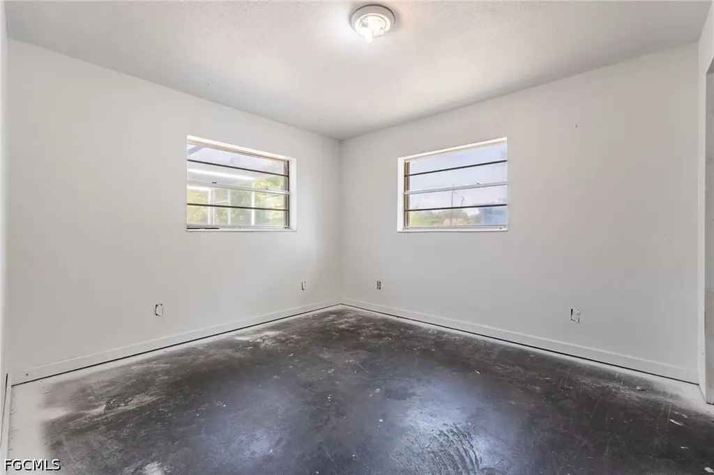 12401 Davis Boulevard Fort Myers FL 33905