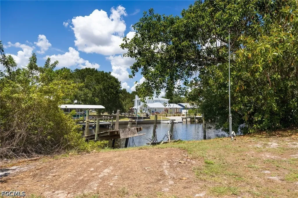 12401 Davis Boulevard Fort Myers FL 33905