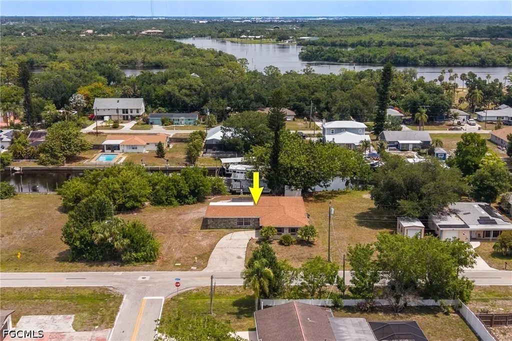 12401 Davis Boulevard Fort Myers FL 33905